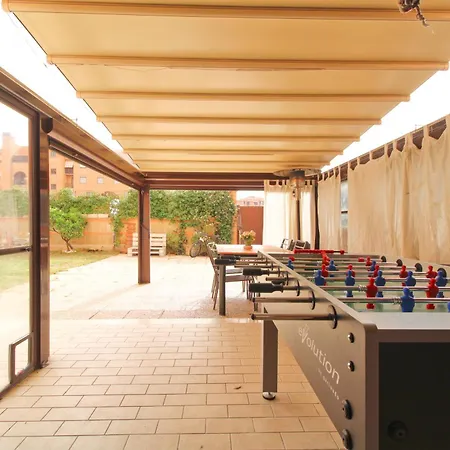 Garden Apartment *